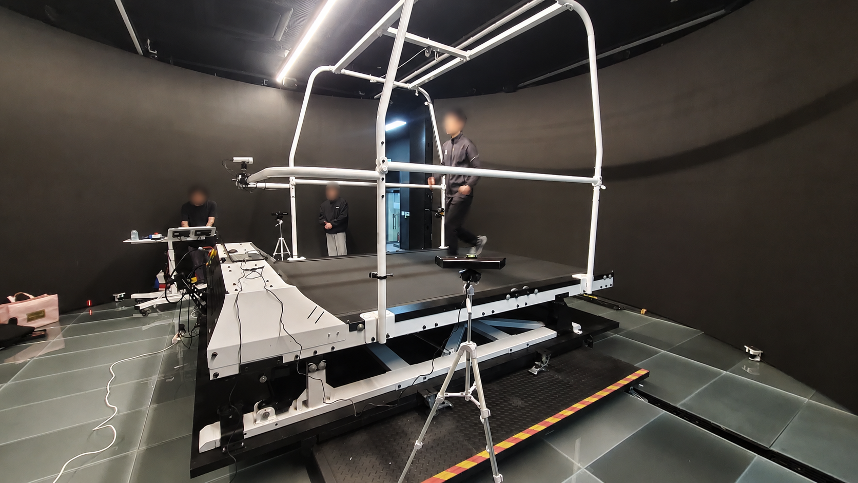 KIMSLAB KUT-2000i incline robotic locomotion test system