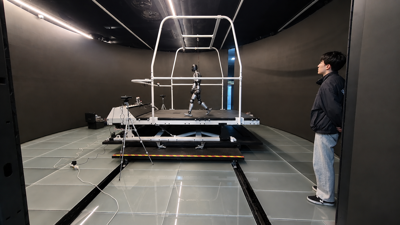 KIMSLAB KUT-2000i incline robotic locomotion test system